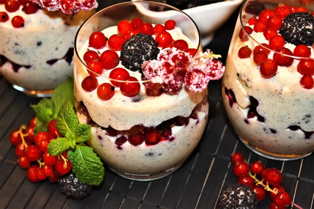 Johannisbeeren Dessert Vielfalt