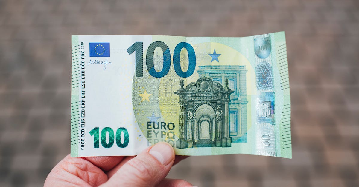 Najważniejsze waluty światowe - dolary, euro, jeny