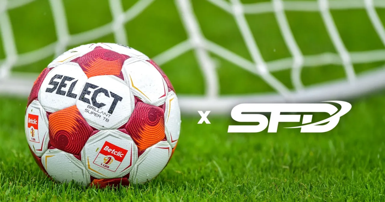 por&oacute;wnanie zarobk&oacute;w futsal piłka nożna