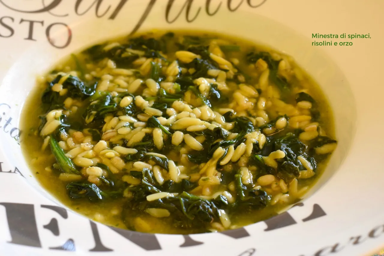 ingredienti minestra di spinaci
