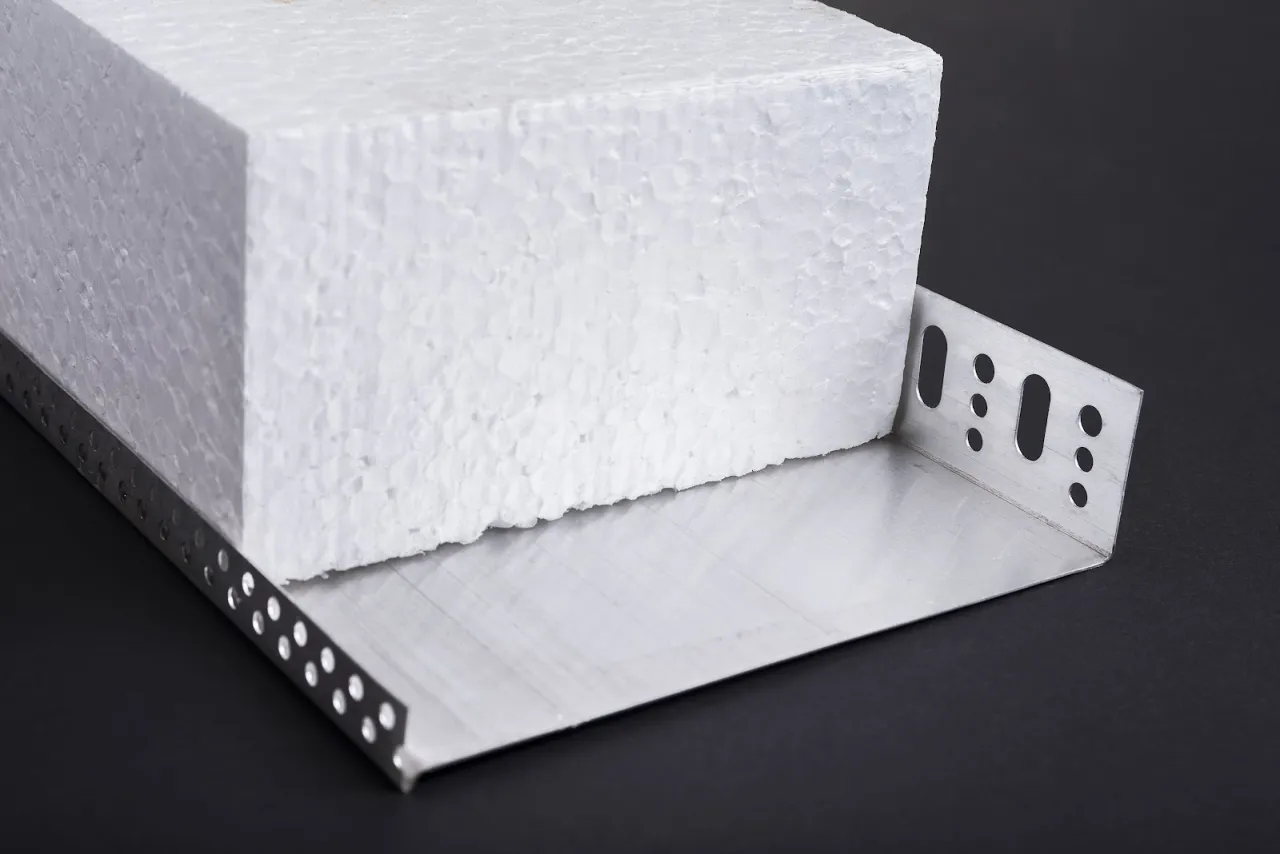 Grafika porównująca wytrzymałość na ściskanie XPS