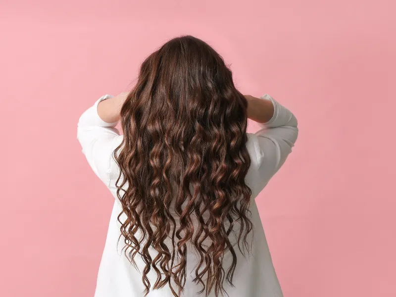 r&oacute;żne typy włos&oacute;w cienkie grube kręcone