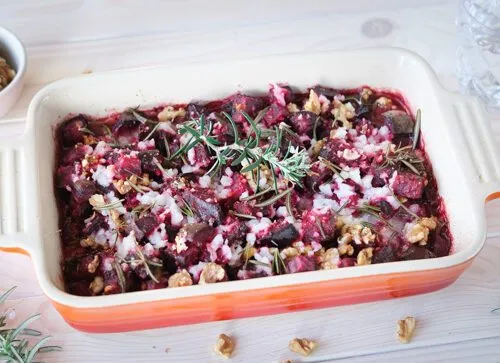 Gebackene Rote Bete mit Ziegenkäse und Walnüssen Hauptgericht