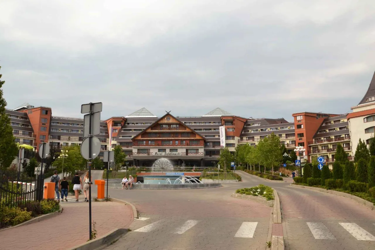 Parking Hotel Gołębiewski Karpacz