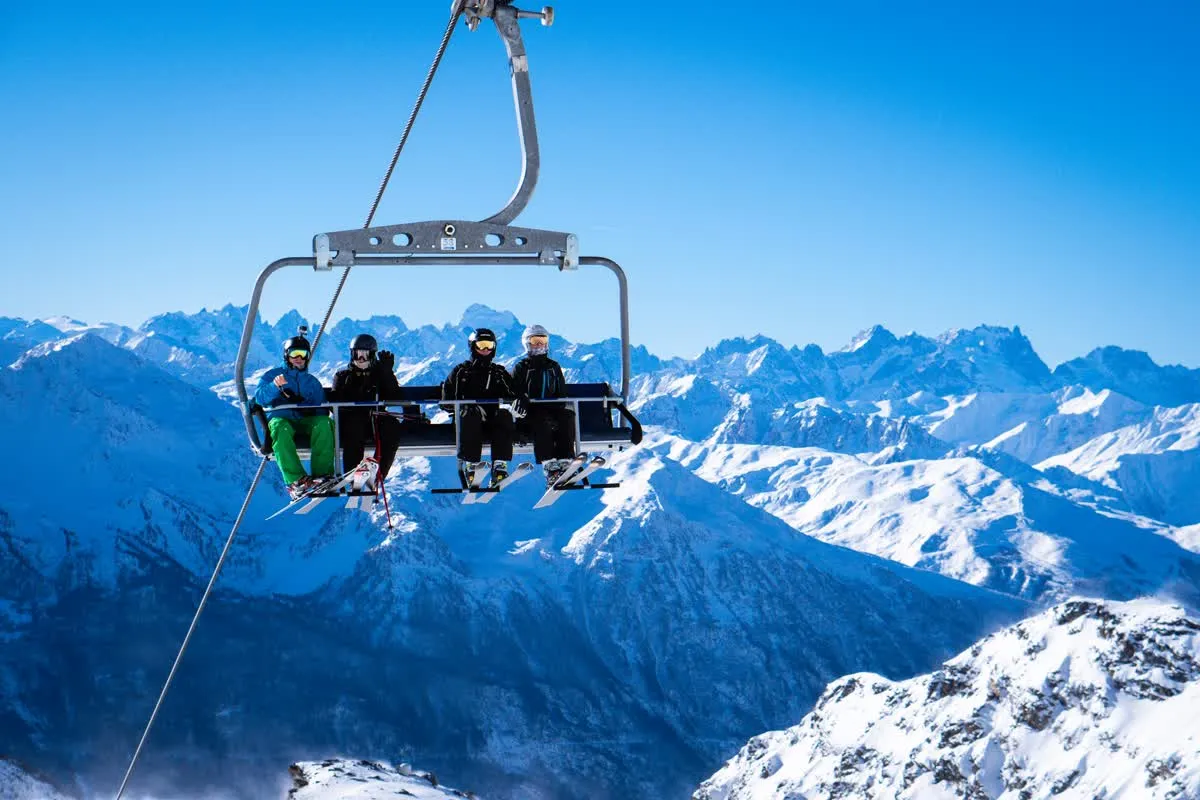 narty grudzień alpy