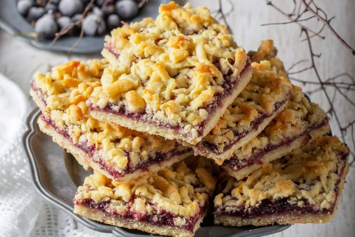 por&oacute;wnanie ciastek kruchych z krupczatki i tortowej