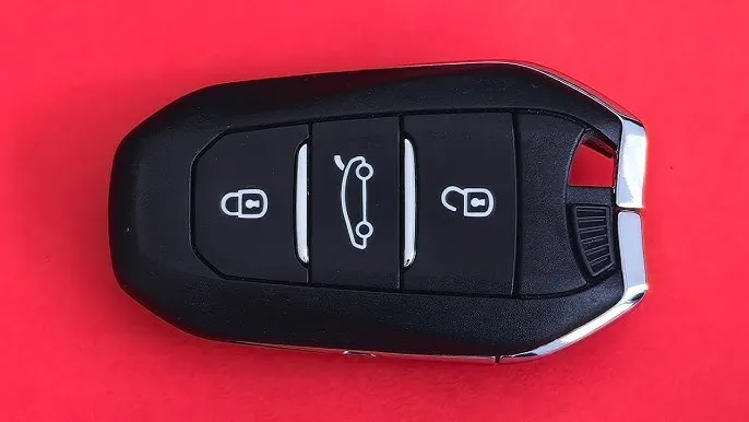wymiana baterii kluczyk peugeot 208 scyzoryk keyless