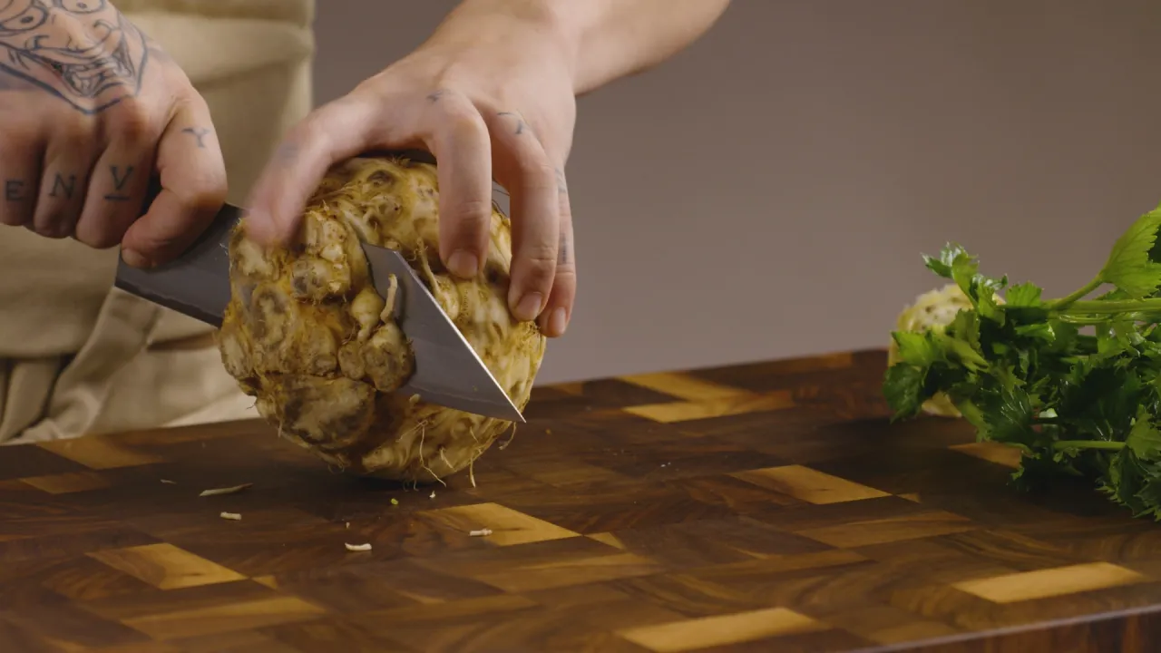 comment choisir et &eacute;plucher c&eacute;leri-rave