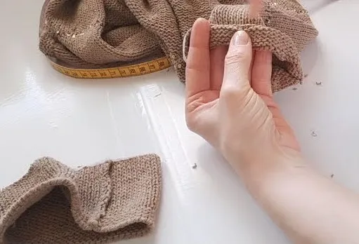 skracanie rękawów swetra szycie ręczne ścieg kryty