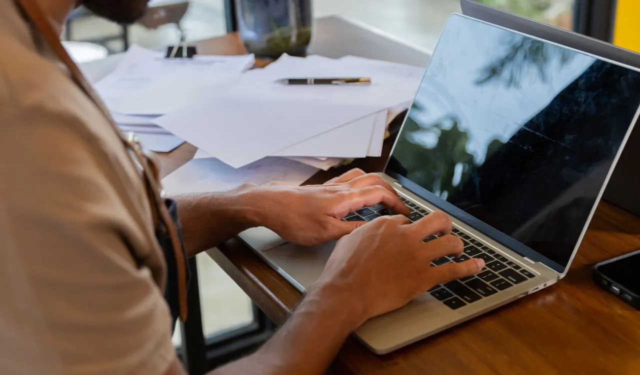 Nowoczesne laptopy 13 cali 2026, trendy technologiczne