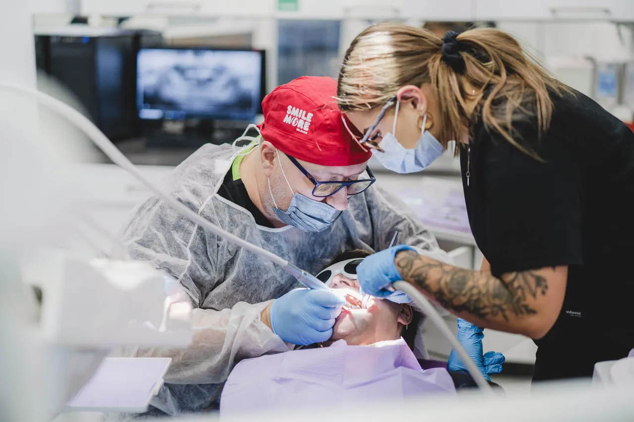 Dentysta ortodonta, dentysta chirurg szczękowy, dentysta implantolog