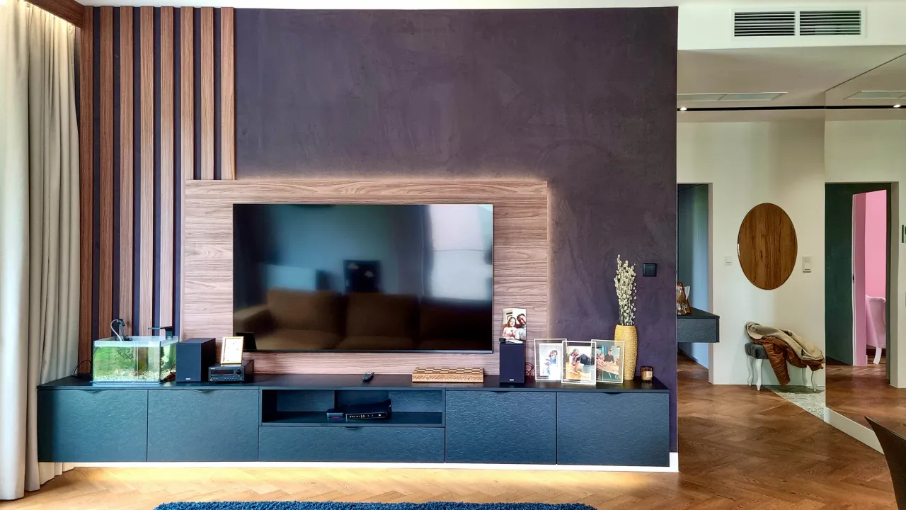 zabudowa ściany RTV z oświetleniem LED