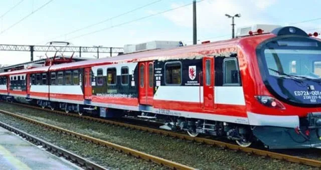 Zdjęcie Ile kosztuje bilet na pociąg z Władysławowa na Hel? Sprawdź ceny!
