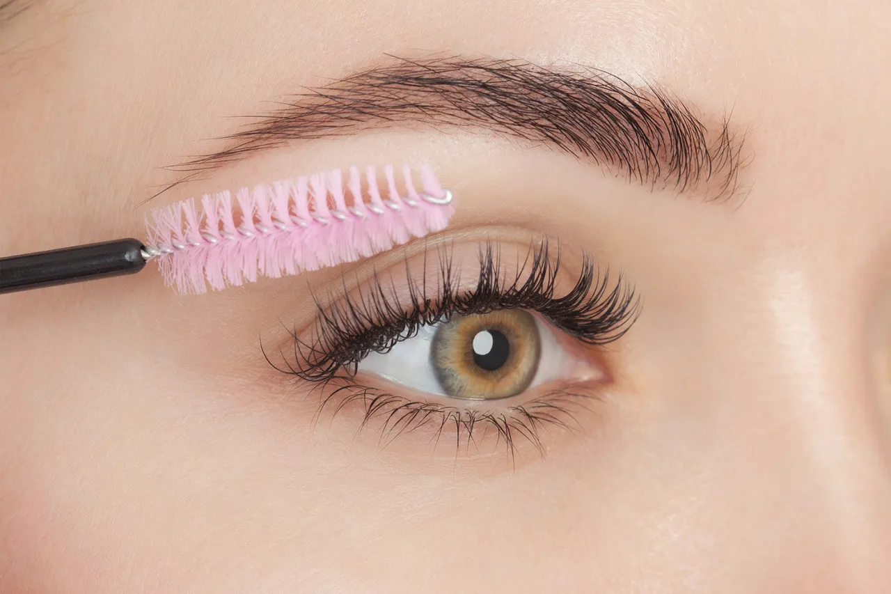 olejek rycynowy na rzęsy przed i po