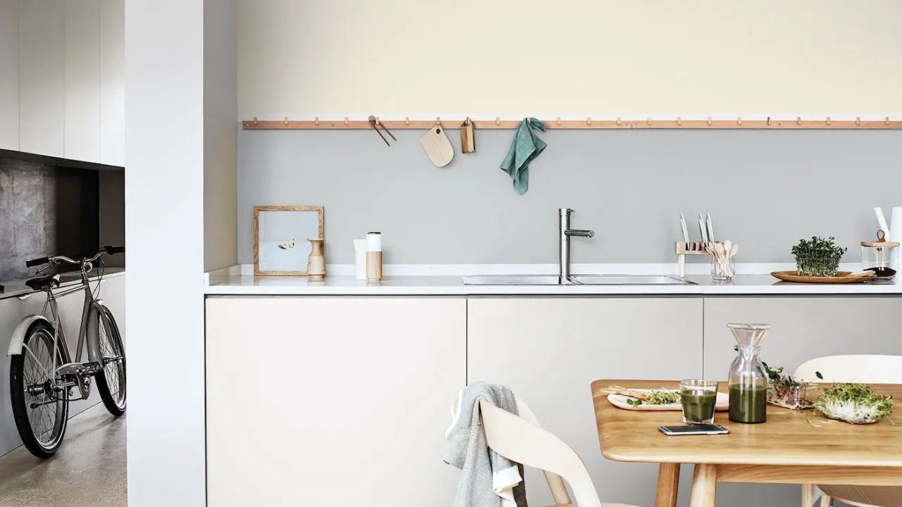 kuchnia farba nad blatem zamiast płytek