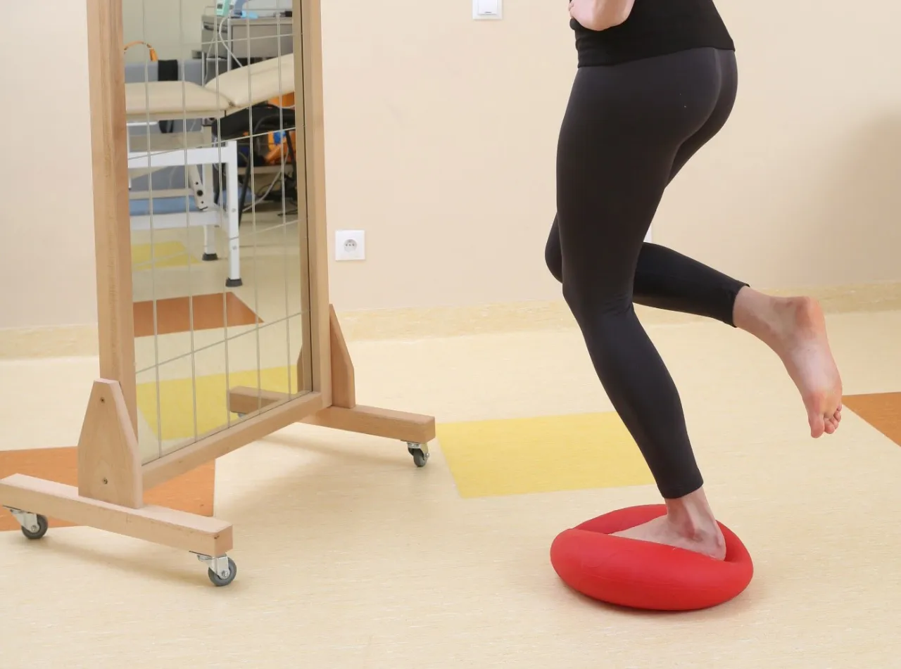 fizjoterapeuta rehabilitacja kostki