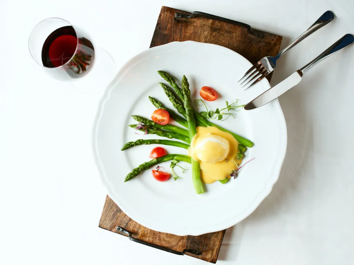 dekoracja talerzy jedzenia elegancko