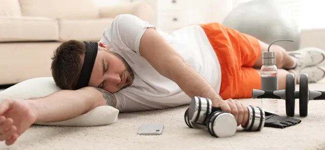 zmęczona osoba po treningu