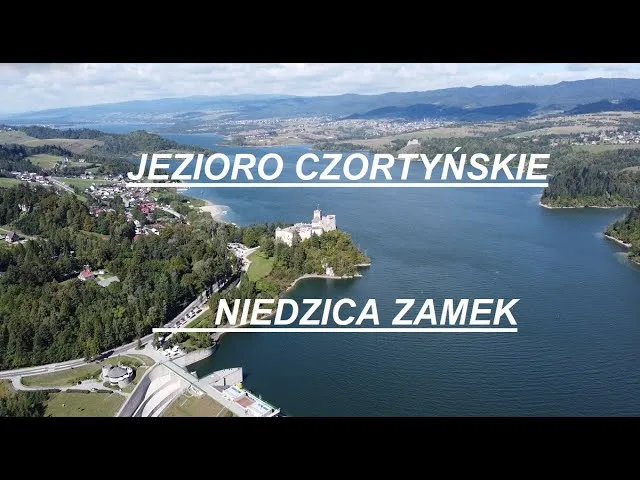 Zamek Niedzica i Zamek Czorsztyn widok z lotu ptaka