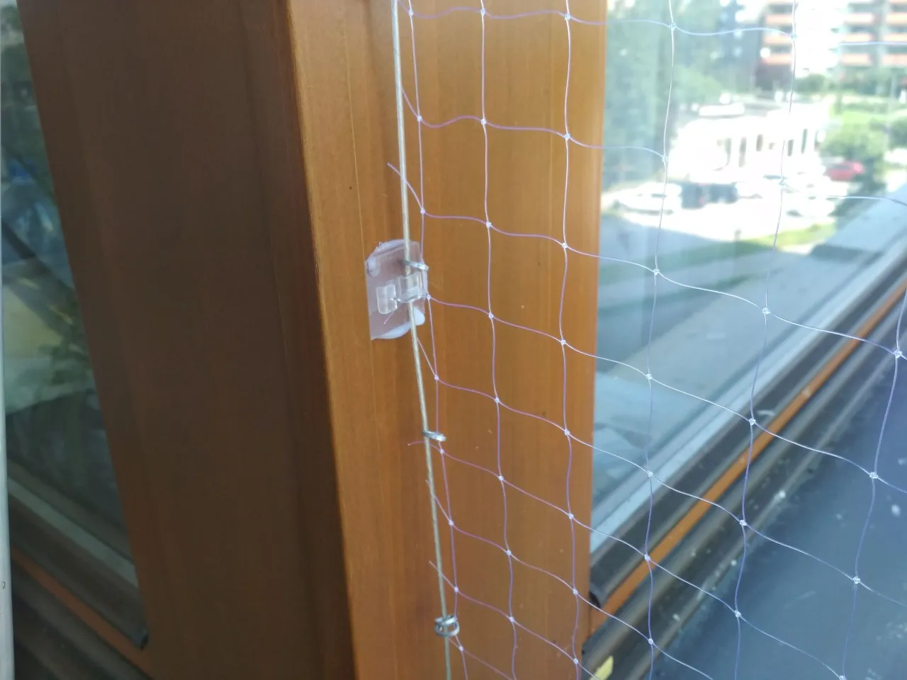 siatka na balkon dla ptaków niewidoczna