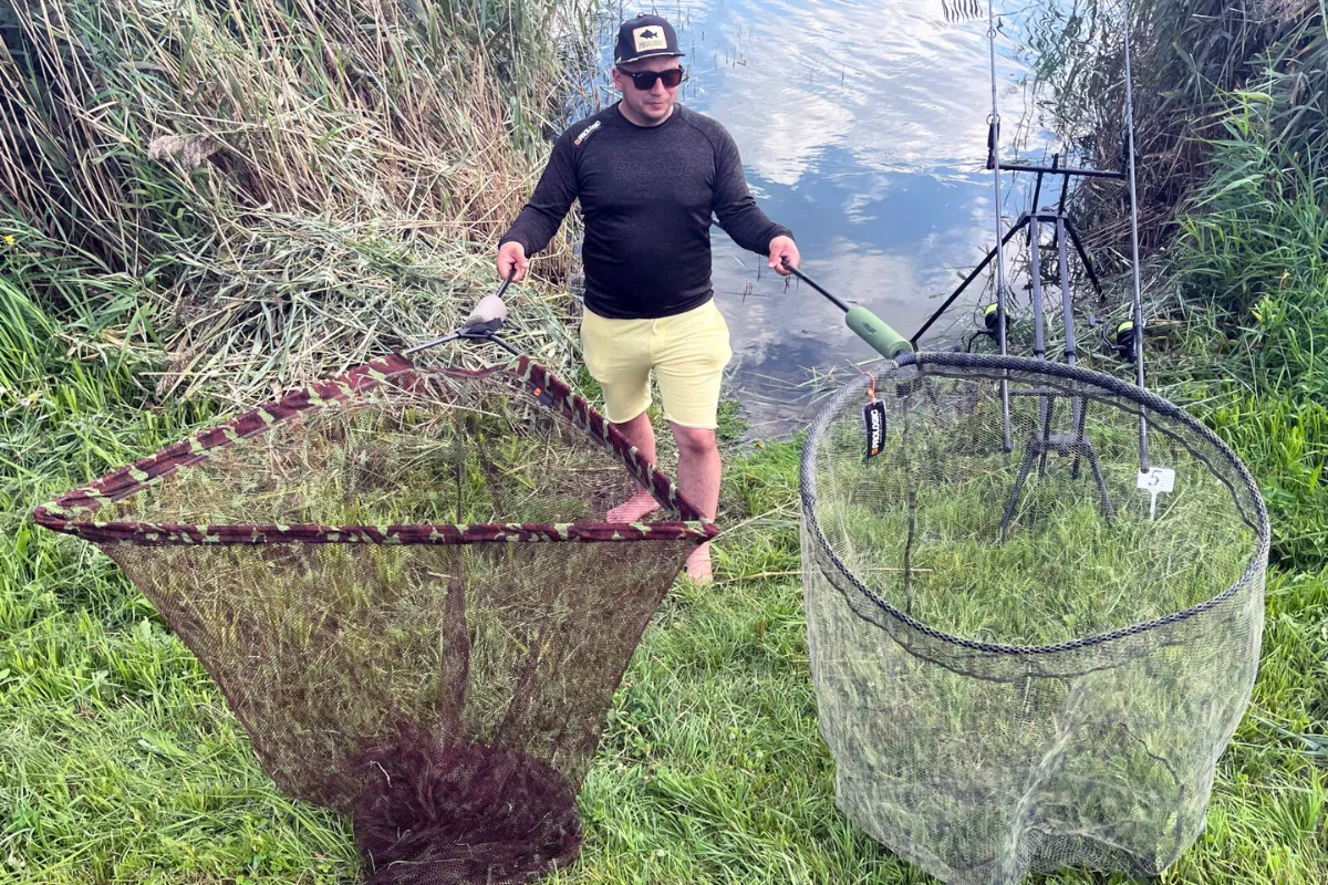 Niezbędny sprzęt wędkarski mata podbierak odkażacz