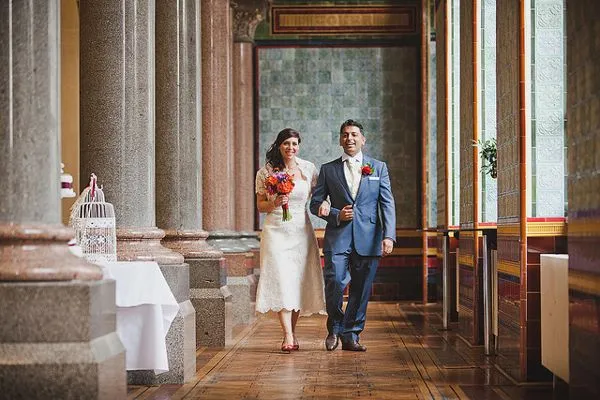 Para młoda w Urzędzie Stanu Cywilnego, ślub w sobotę