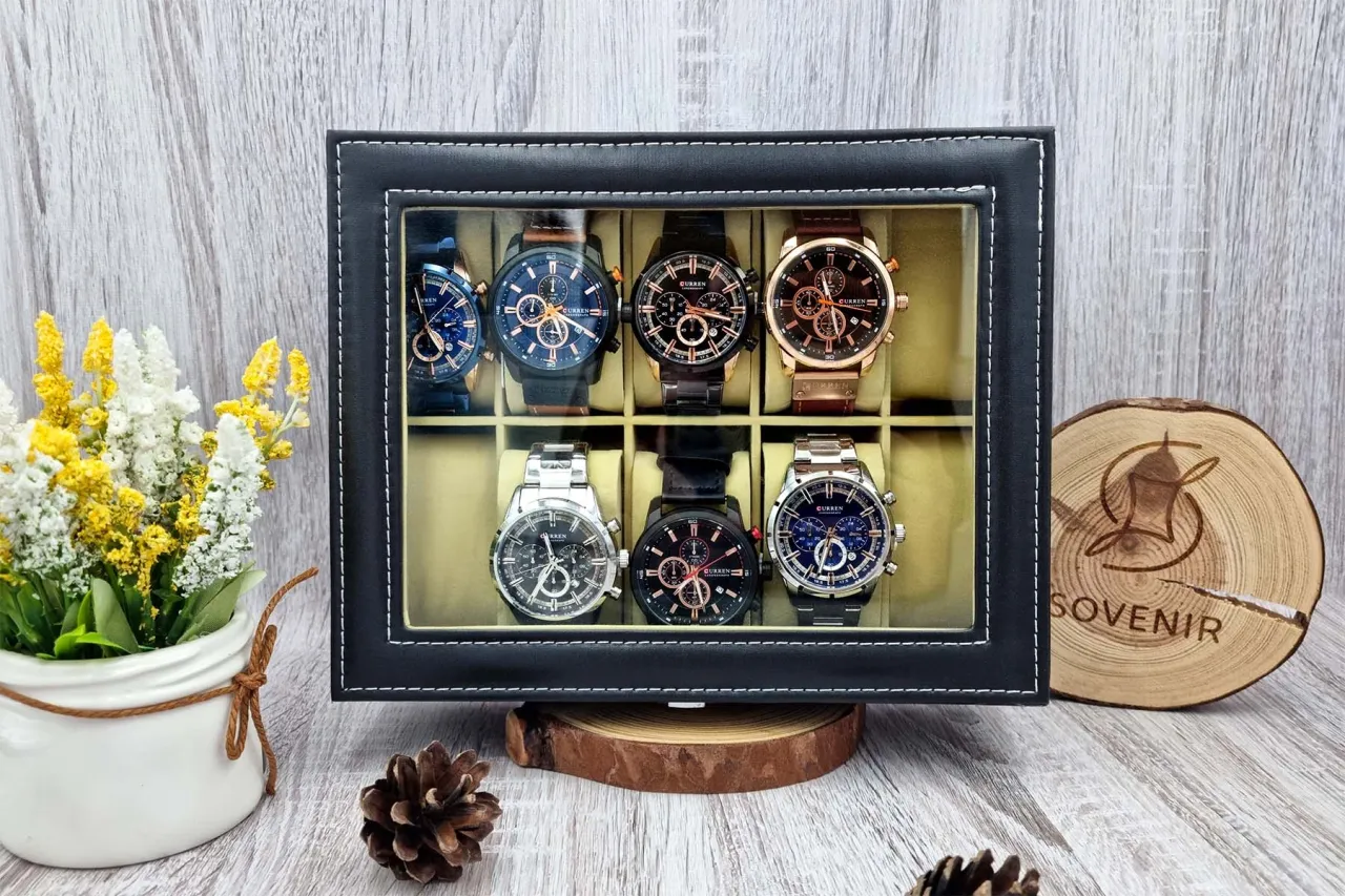 eleganckie pudełko na zegarek z grawerunkiem