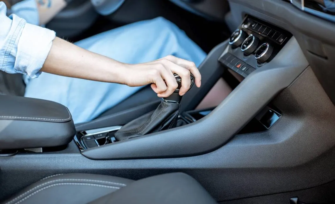 Wysprzęglik zewnętrzny i wysprzęglik centralny sprzęgła por&oacute;wnanie