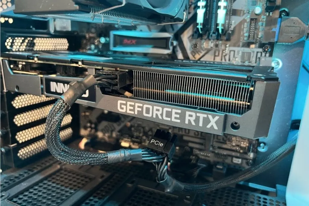 karta graficzna nvidia w komputerze