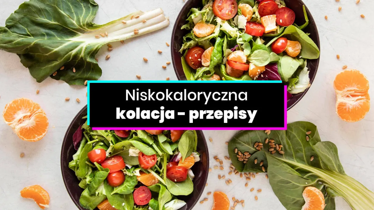 Dwa talerze z sałatkami pełnymi świeżych warzyw i owoc&oacute;w. Tekst: Niskokaloryczna kolacja - przepisy.