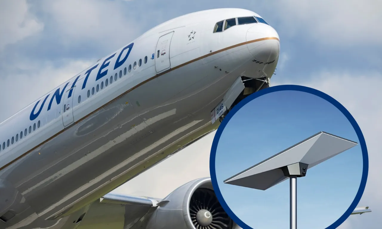 Samolot w locie, telefon w trybie samolotowym