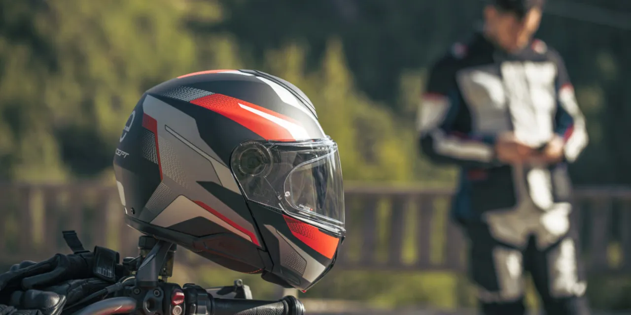 Zdjęcie Jak wyciszyć kask motocyklowy i cieszyć się komfortową jazdą