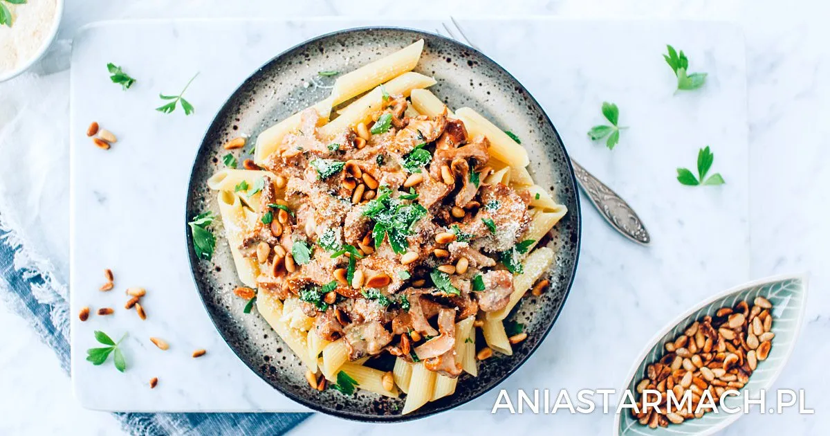 Zdjęcie Makaron penne z kurkami w sosie śmietanowym – prosty przepis na obiad