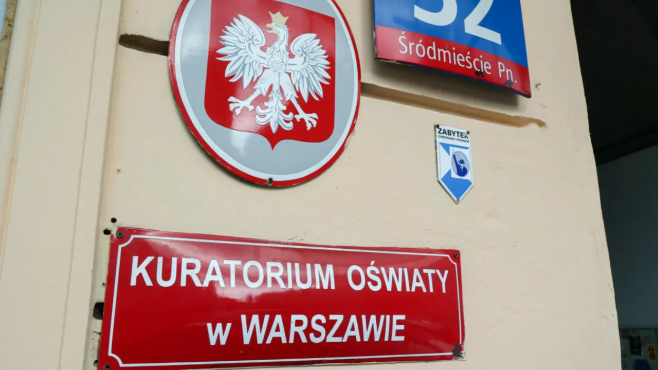 Zdjęcie Ile zarabia wizytator w kuratorium oświaty? Zaskakujące dane o pensji