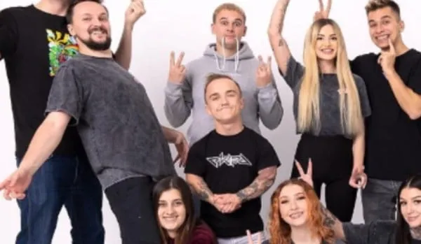 Zdjęcie Jak poprawnie pisać bluzka? Zasady ortografii i wymowy