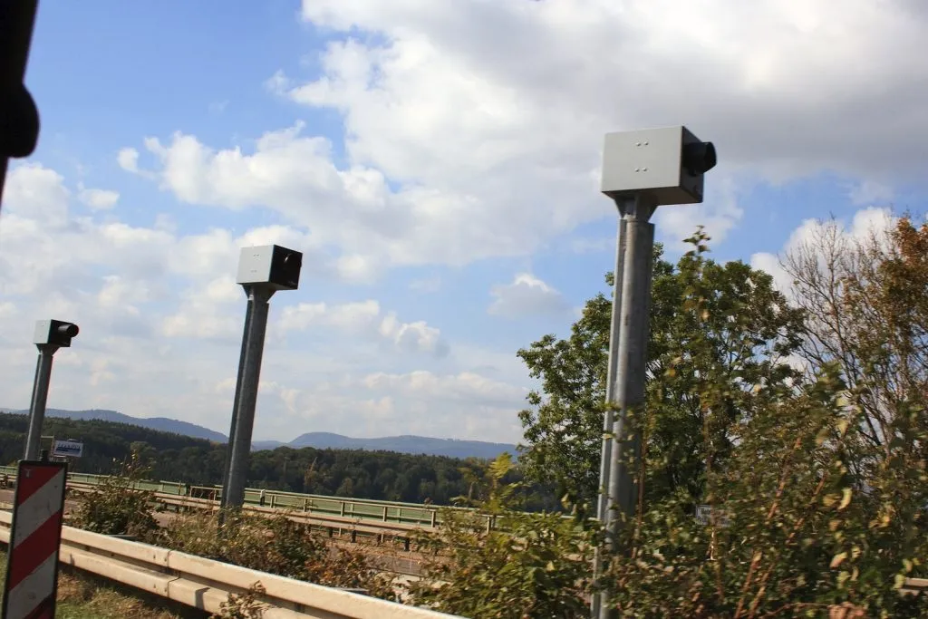 Zdjęcie Czy na autostradzie są fotoradary? Sprawdź, gdzie możesz je spotkać
