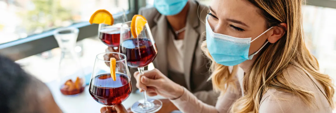 Zdjęcie Alkohol po operacji przepukliny: fakty i zalecenia medyczne na temat spożycia
