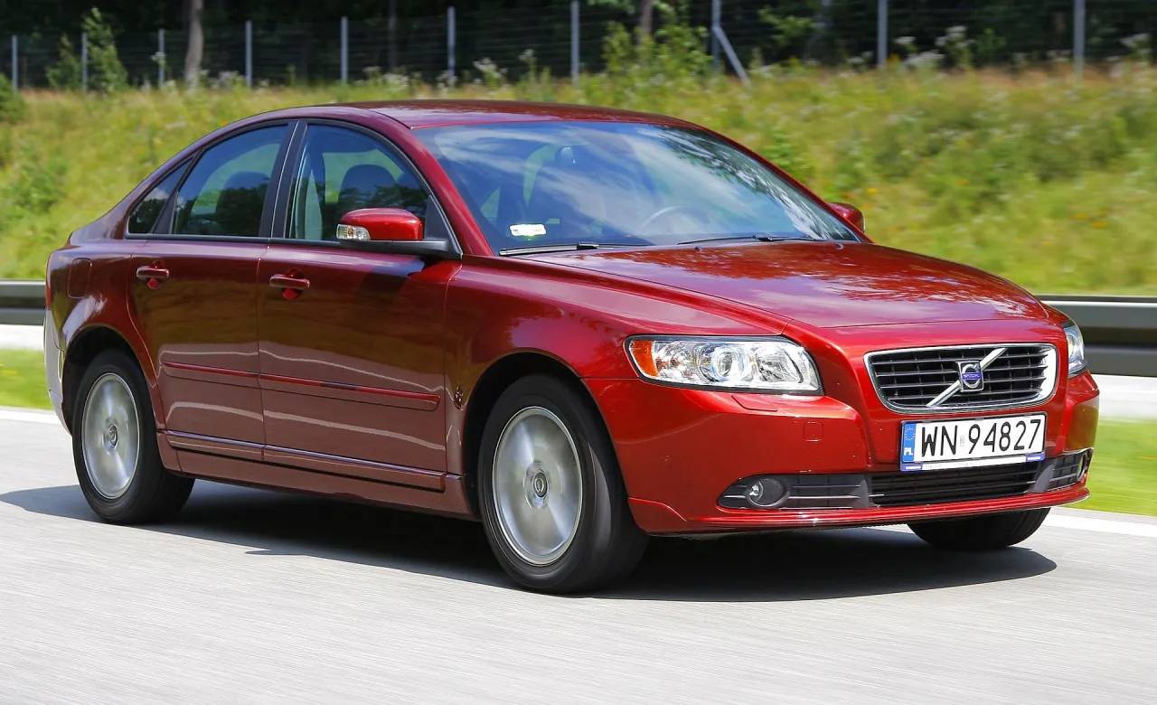 Zdjęcie Volvo S40 jaki silnik wybrać, aby uniknąć rozczarowania i kosztów