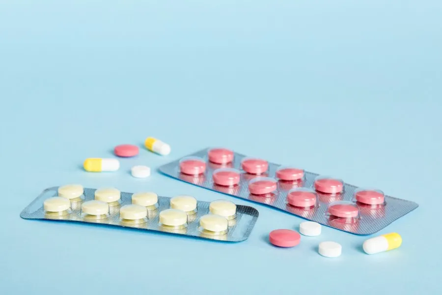 Zdjęcie Urosept czy furagina dla psa – który lek wybrać na infekcje?