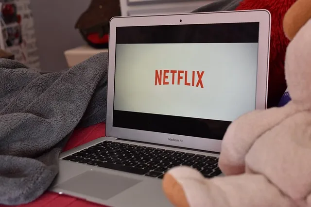 Zdjęcie Jak zmienić jakość Netflix na telewizorze i poprawić obraz?