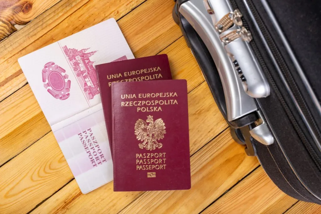 Zdjęcie Czy paszport trzeba odebrać osobiście? Wyjątki, które musisz znać