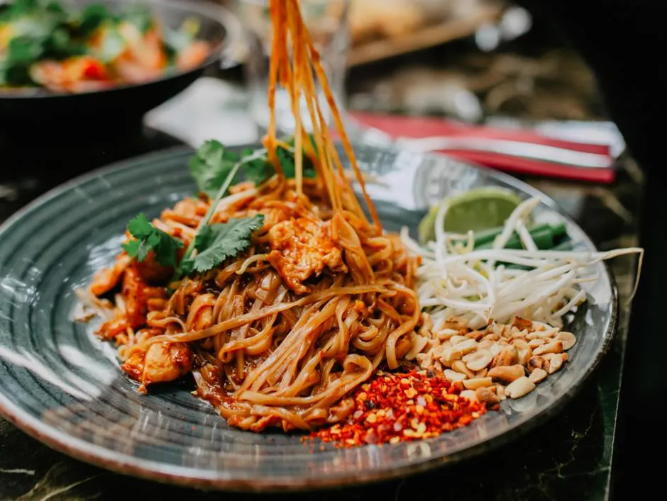 Zdjęcie Ile kalorii ma pad thai? Zaskakujące fakty o kaloryczności dania