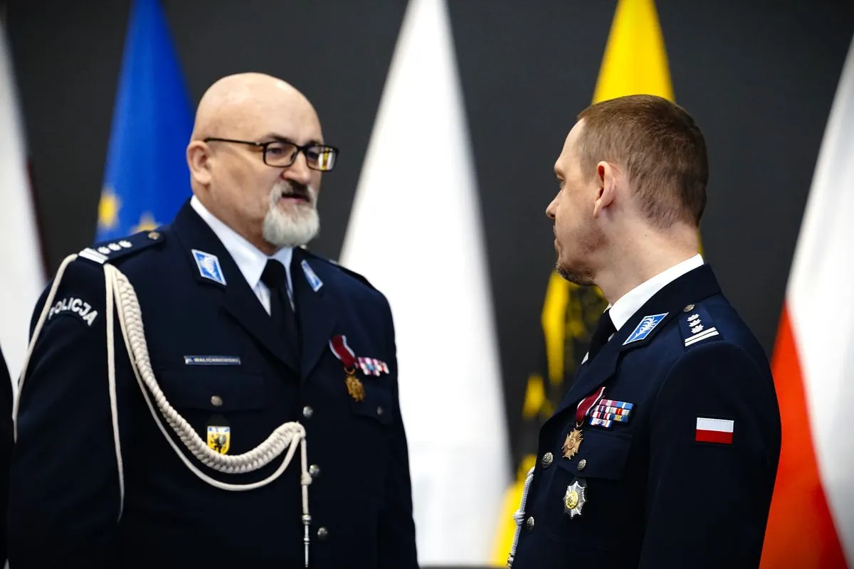 Zdjęcie Komendant stołeczny: kim jest Dariusz Walichnowski i jego rola w policji