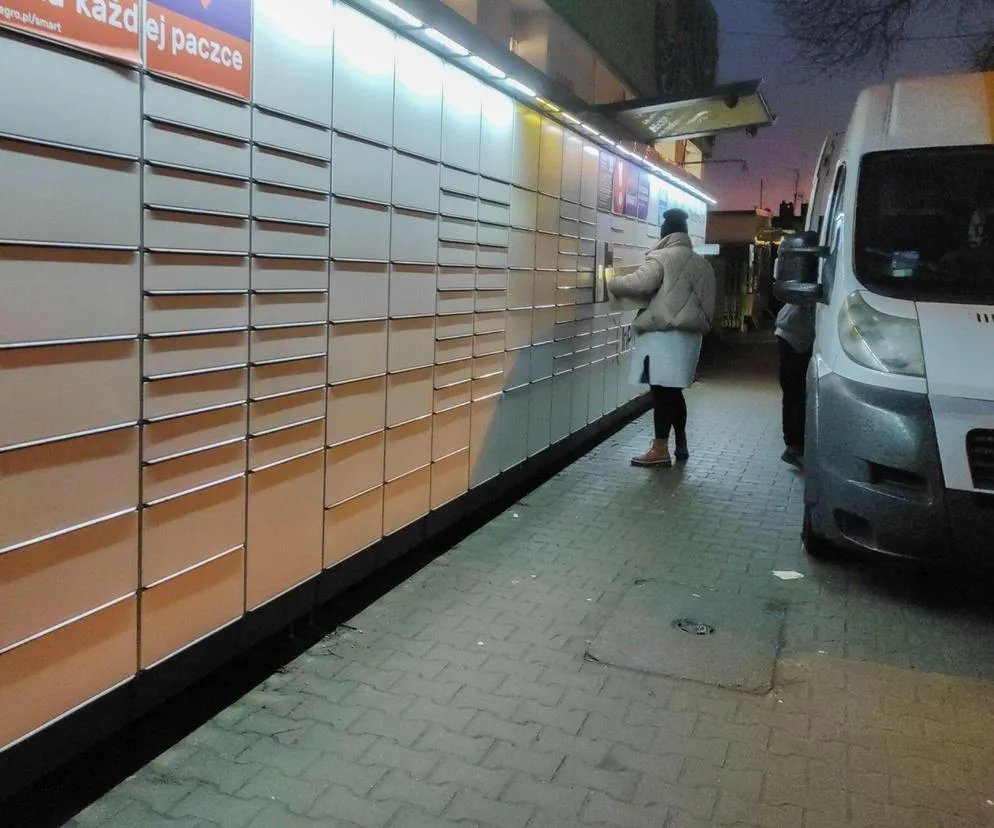 Zdjęcie Czy InPost pracuje w Wigilię? Sprawdź, co musisz wiedzieć o dostawach