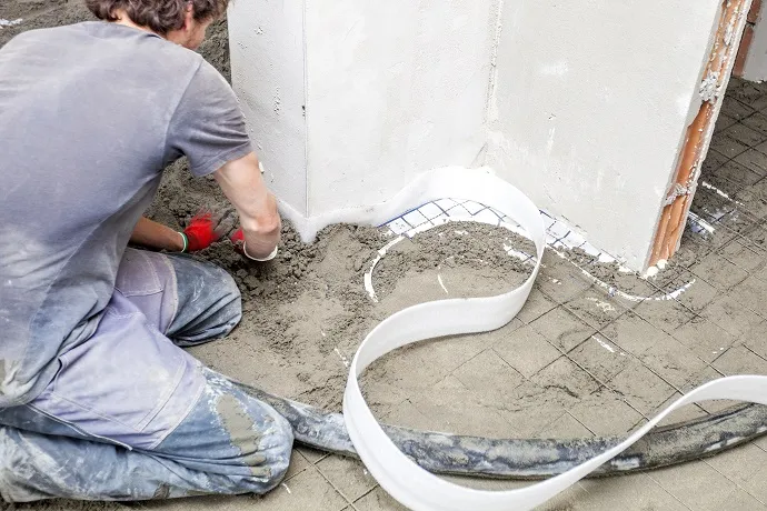 Zdjęcie Jak zrobić dylatacje w wylewce betonowej: praktyczny poradnik dla każdego