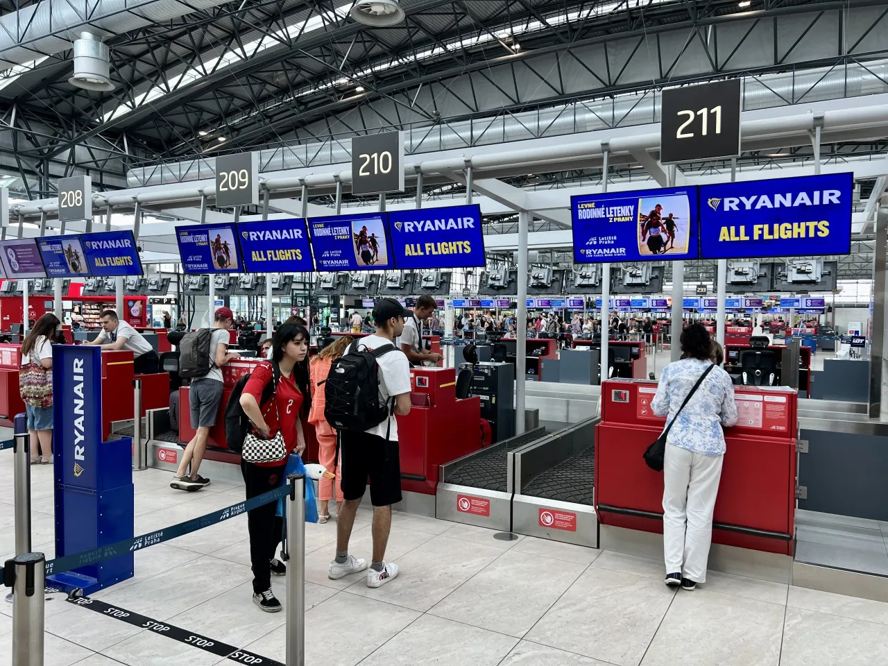 Zdjęcie Jak wygląda odprawa na lotnisku Ryanair - uniknij kosztownych błędów