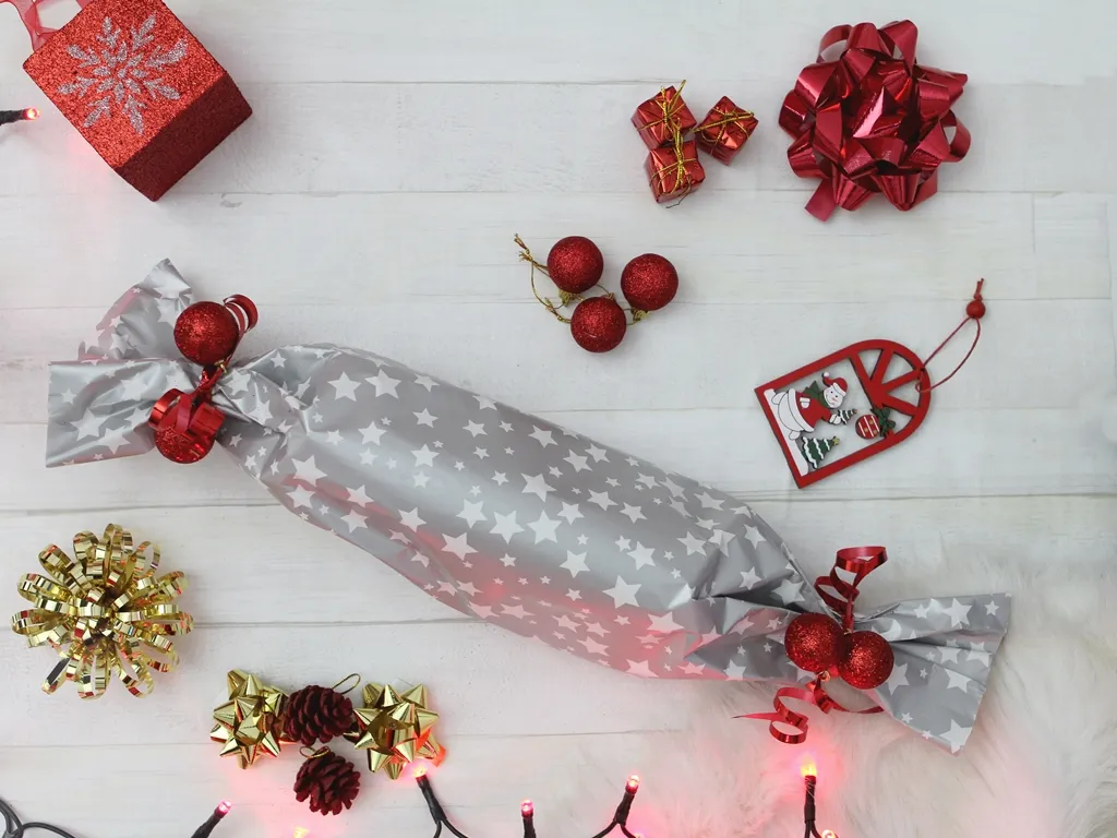 Zdjęcie Kreatywne sposoby na zapakowanie cukierków na prezent - praktyczny poradnik