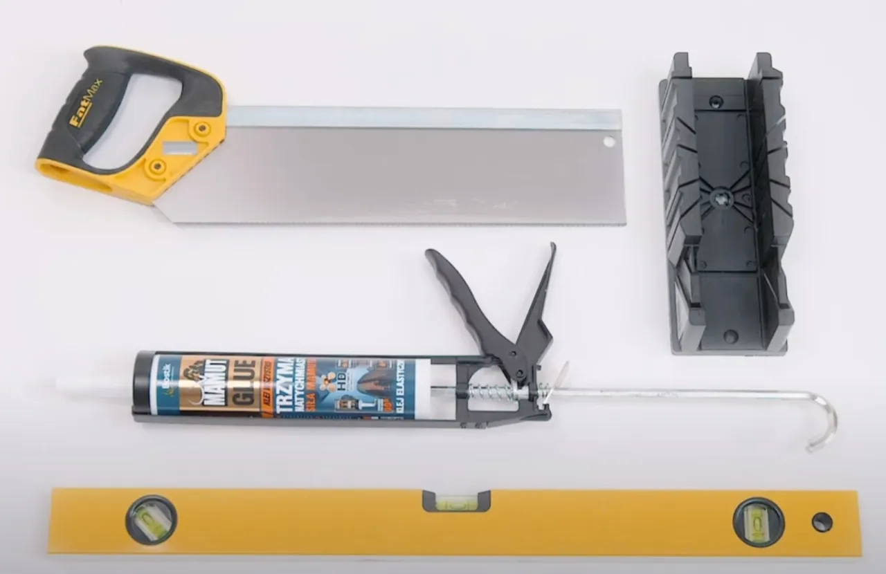 narzędzia do montażu lameli ściennych