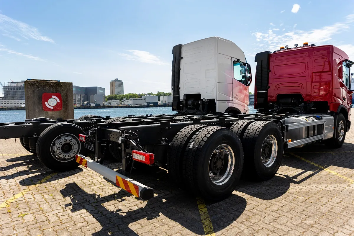 ciągnik siodłowy z naczepą, firma transportowa