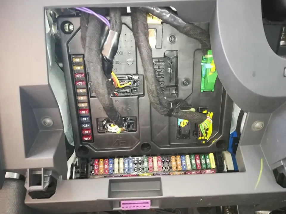 VW Sharan II moduł komfortu BCM lokalizacja